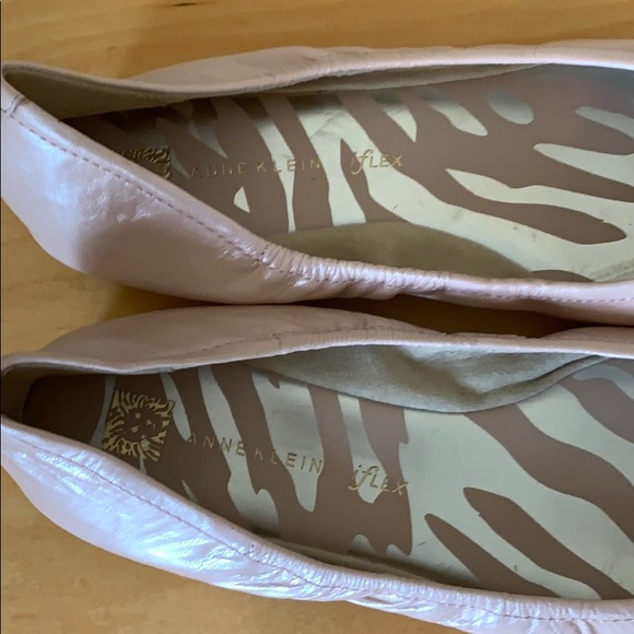 Anne Klein Iflex Pale Pink Flats Size 9 Like New - Picture 2 of 4
